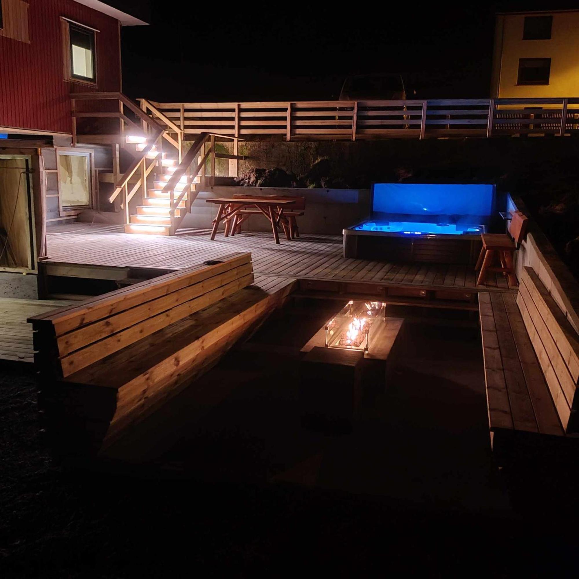 Ferienwohnung New Flat With Hot Tub - No1 Oyndarfjordur Exterior foto